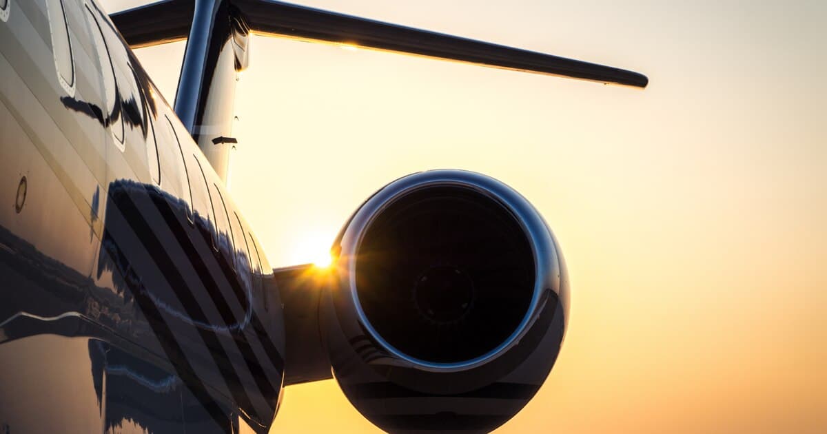 Air Canada introduce cargos por equipaje y asientos: efectos sobre la demanda de combustible y logística aérea